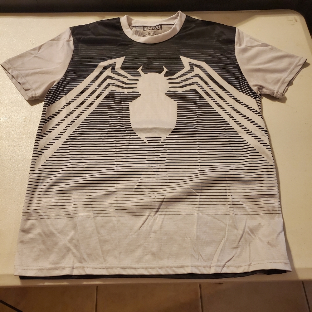 2/$20 Venom Shirt  Marvel Hot Topic